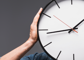 enviada-a-ccj-proposta-que-acaba-com-escala-6×1