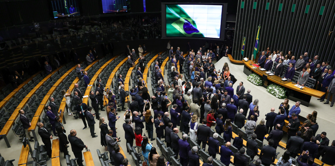 projeto-de-lei-propoe-13o-salario-para-familias-do-bolsa-familia