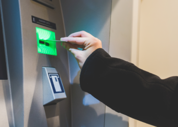 saque-aniversario-do-fgts-ja-esta-disponivel-para-nascidos-em-marco