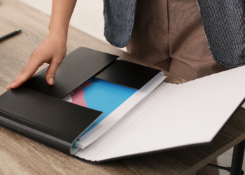 pos-feriado:-veja-a-agenda-fiscal-completa-de-abril-e-evite-multas