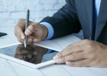 assinaturas-eletronicas:-stj-amplia-validade,-mas-alerta-para-riscos