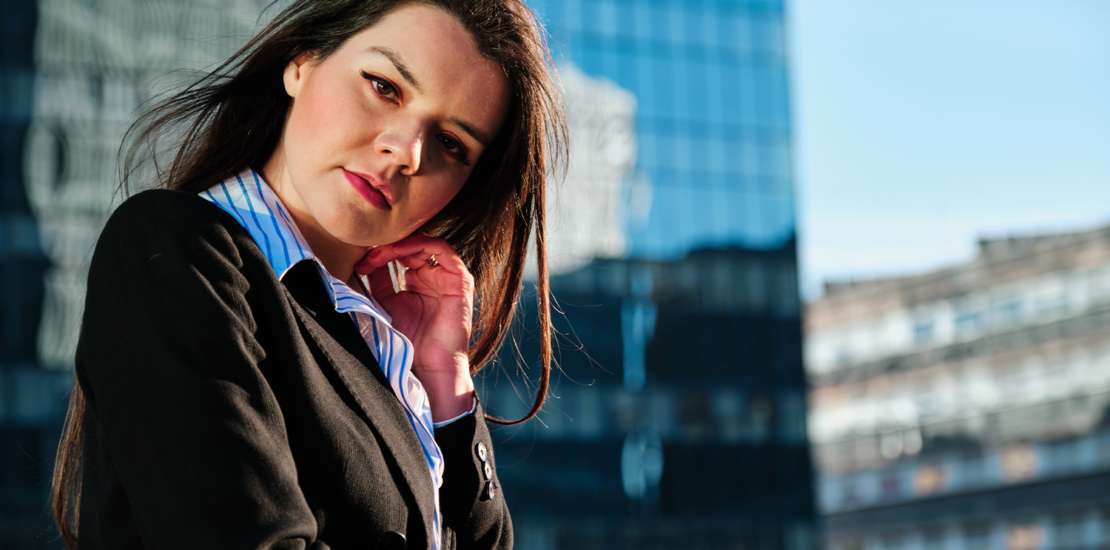mulheres-ainda-ganham-21,3%-menos-que-homens-em-2026,-aponta-estudo