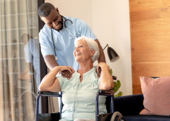 projeto-preve-deducao-de-home-care-e-cuidadores-no-ir