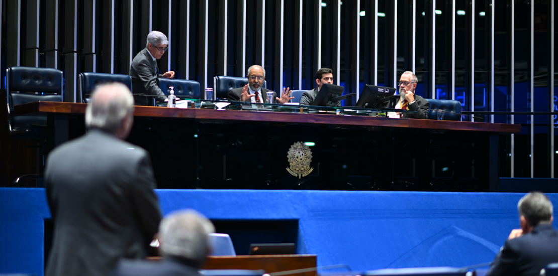 senado-aprova-projeto-que-autoriza-servidor-federal-como-mei