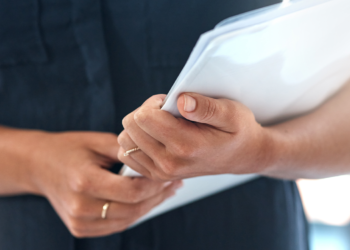 tst-reconhece-direito-a-pdv-durante-aviso-previo-indenizado