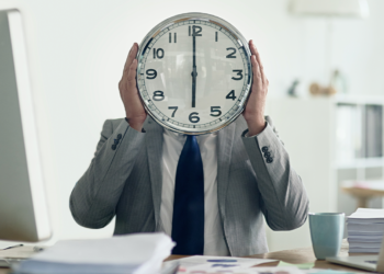 reducao-da-jornada:-o-que-muda-para-empresas-e-rh?